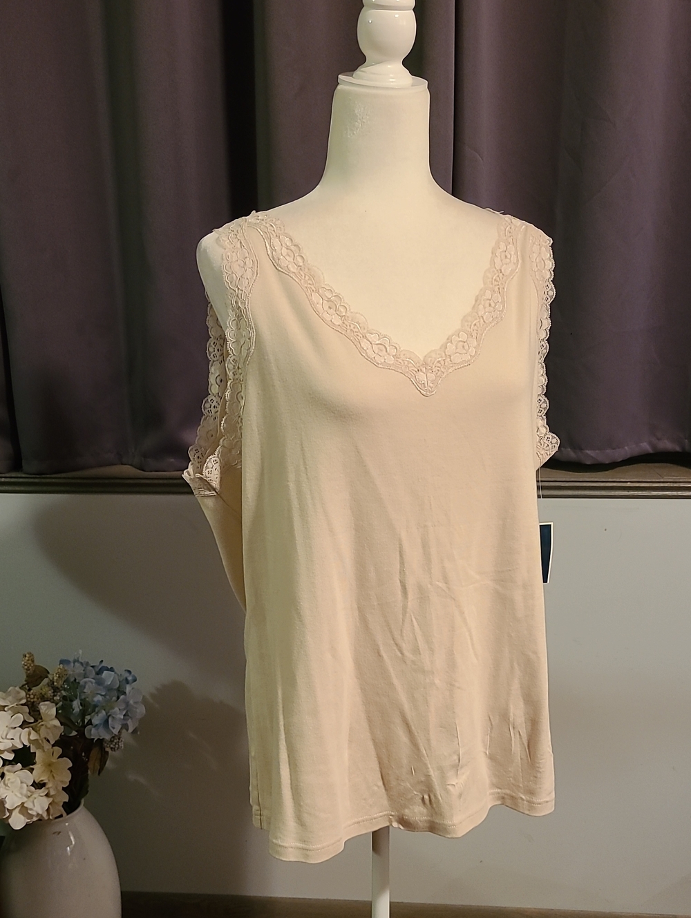 Karen Scott NWT Lace Trim V-Neck Sleeveless Top - Cream XXL